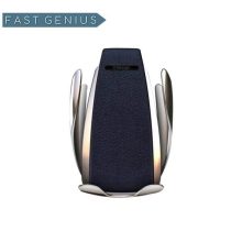 Okos autós robot töltő