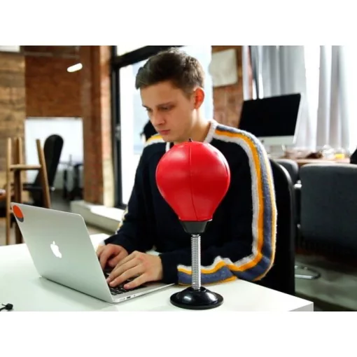 Asztalhoz rögzíthető boxzsák