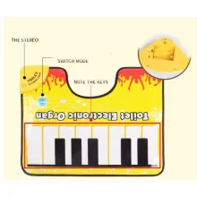 Interaktív zongorás szönyeg wcbe