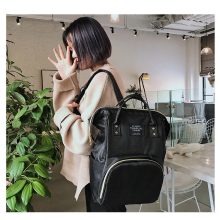 Fekete living traveling táska