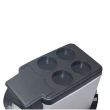 Autós Hűtőtáska vállpánttal 6 literes