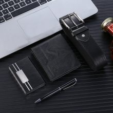 4 darabos elegáns férfi kiegészítő szett díszdobozban - A mindig elegáns megjelenésért!