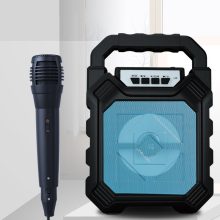 SK-668 hordozható hangszóró mikrofonnal